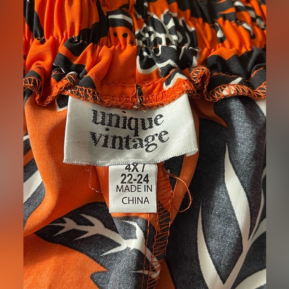 Unique Vintage Red & Black Parrot 2 Piece Crop Top and Skirt Set NWT - Picture 10 of 12
